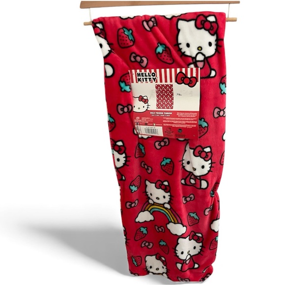 Sanrio Other - Hello Kitty Queen Size Throw